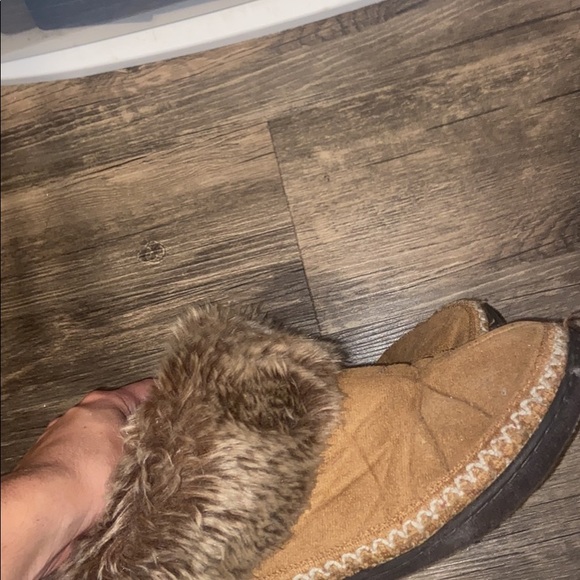 Shoes - Picture 2 of 2